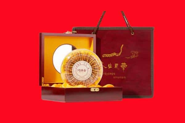 收购资讯:霍邱县回收冬虫夏草是按克吗